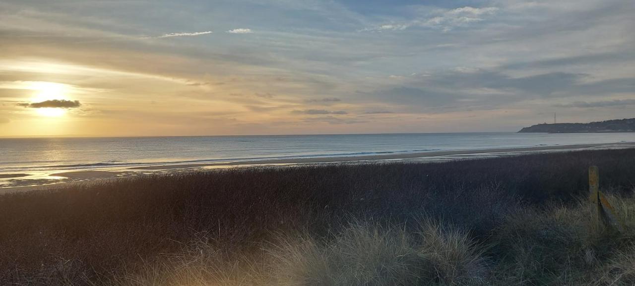 Le Balcon De Jersey - Face A La Mer Saint-Jean-de-la-Rivière Exterior foto